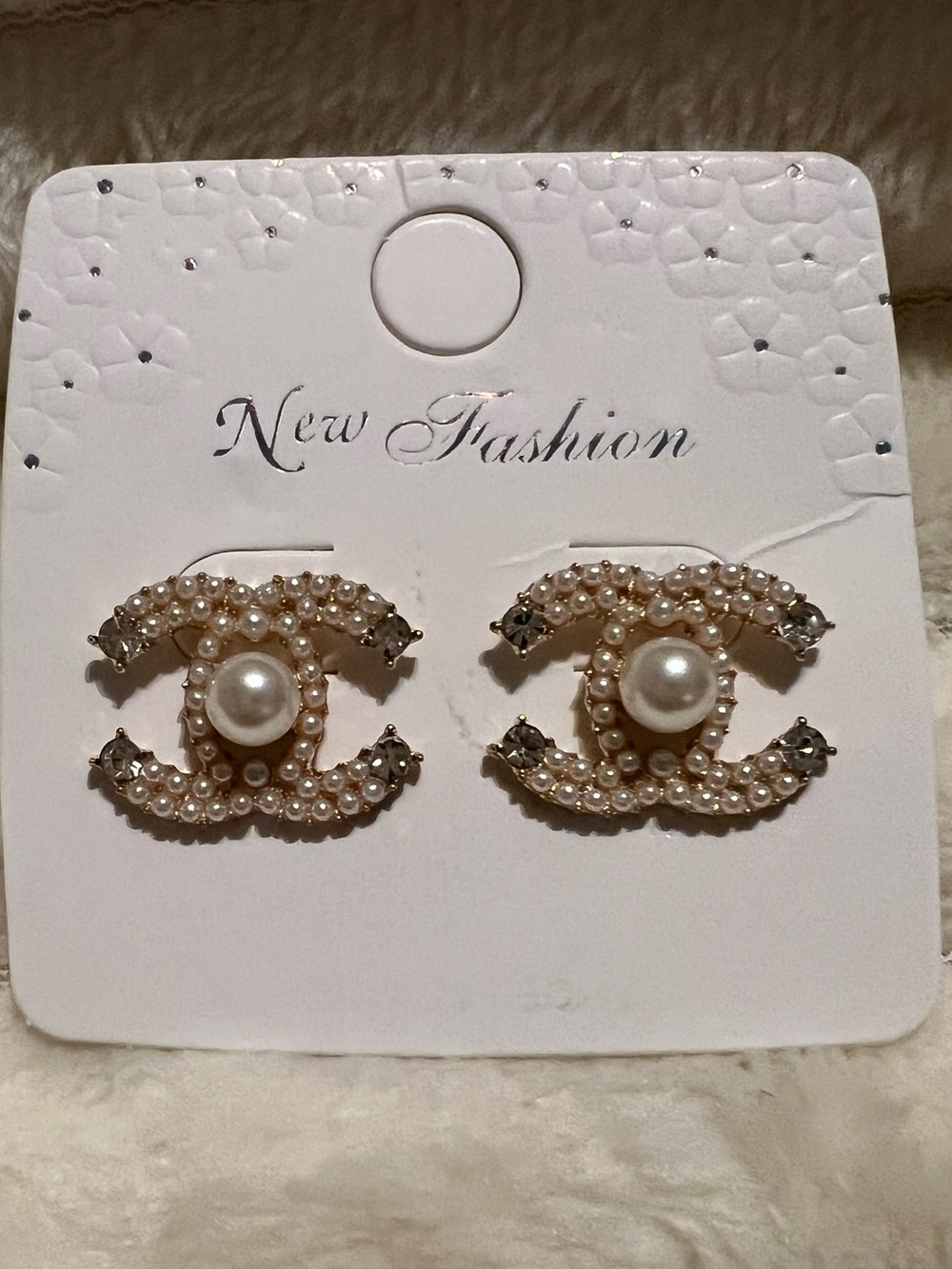 Fashion CC Earrings Gold and Pearl-Accented Double C Logo Earrings - NWT